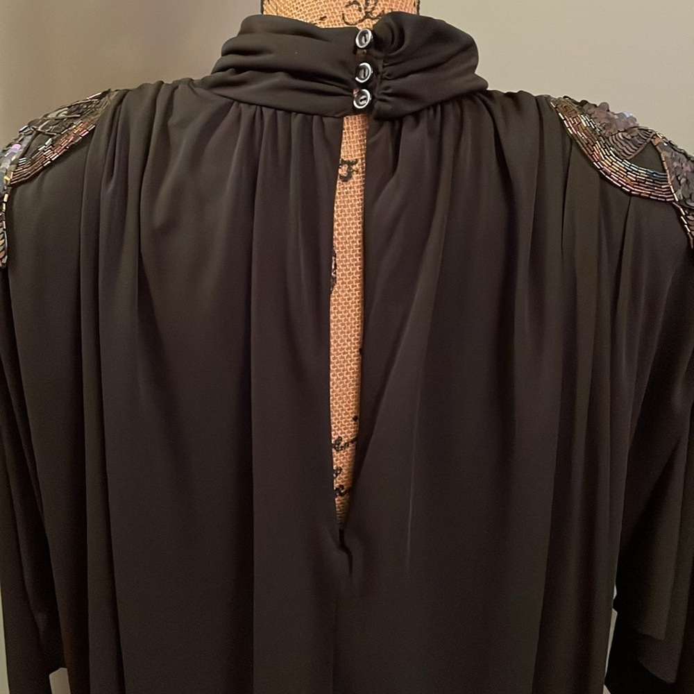 1980s J. Harris black dress. Size 6 measurements below. - Picture 10 of 14